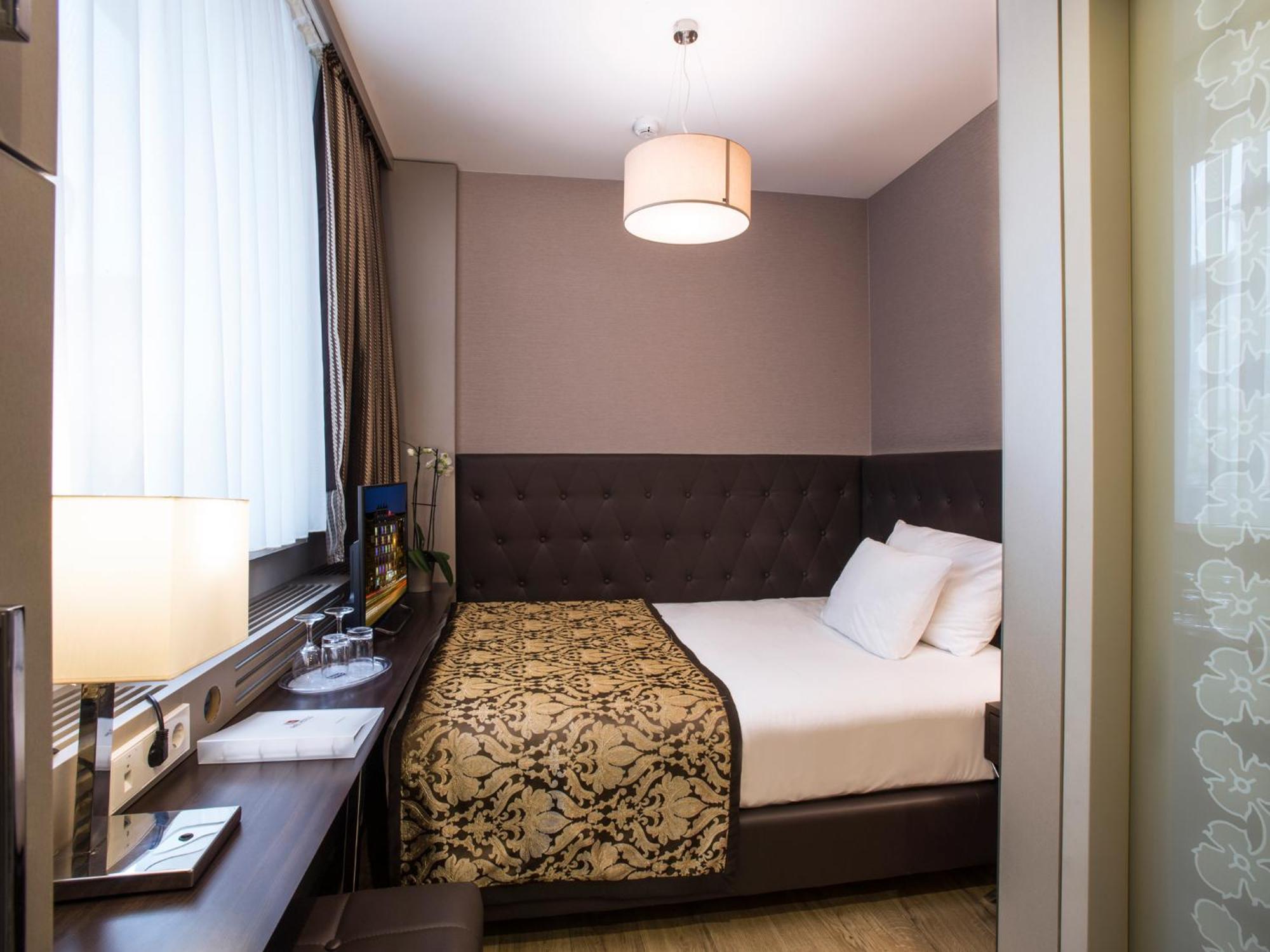 Homaris West Side (adults Only) Berlin